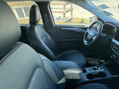 2025 Ford Escape Platinum