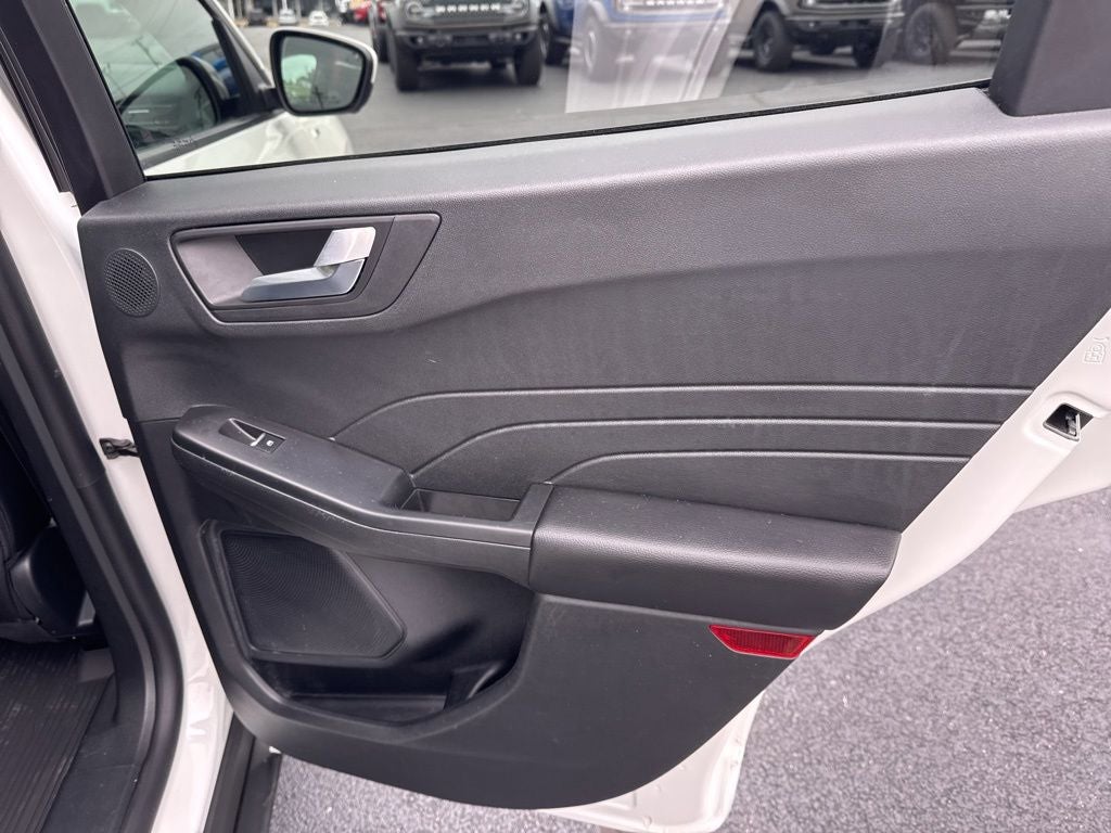 2025 Ford Escape ST-Line Elite