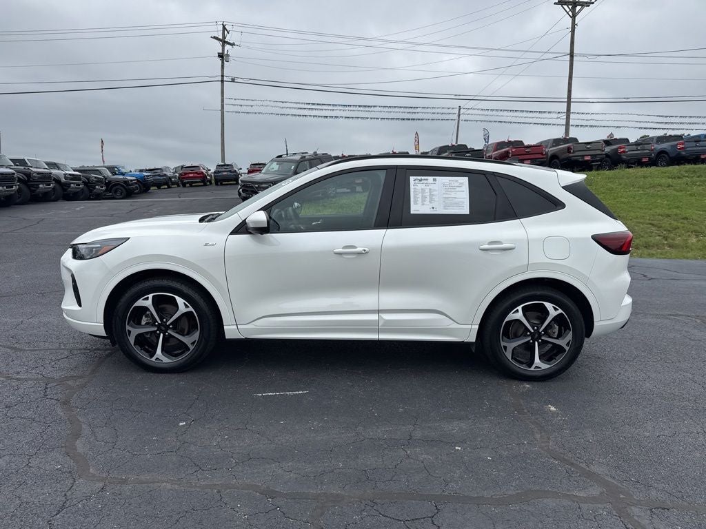 2025 Ford Escape ST-Line Elite