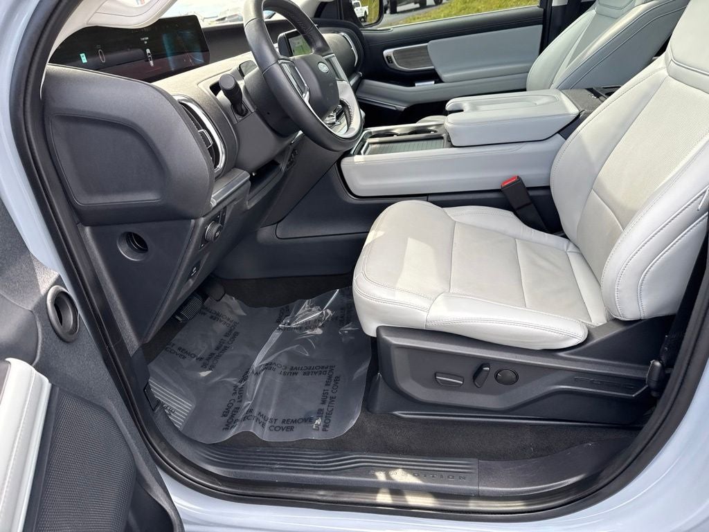 2025 Ford Expedition Platinum