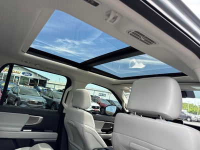 2025 Ford Expedition Platinum