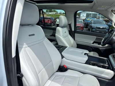 2025 Ford Expedition Platinum