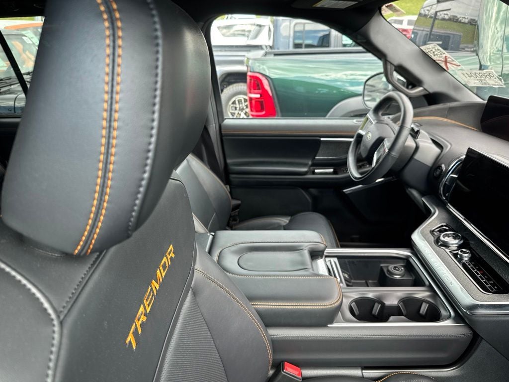 2025 Ford Expedition Tremor