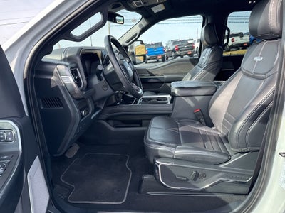 2025 Ford F-250 Platinum