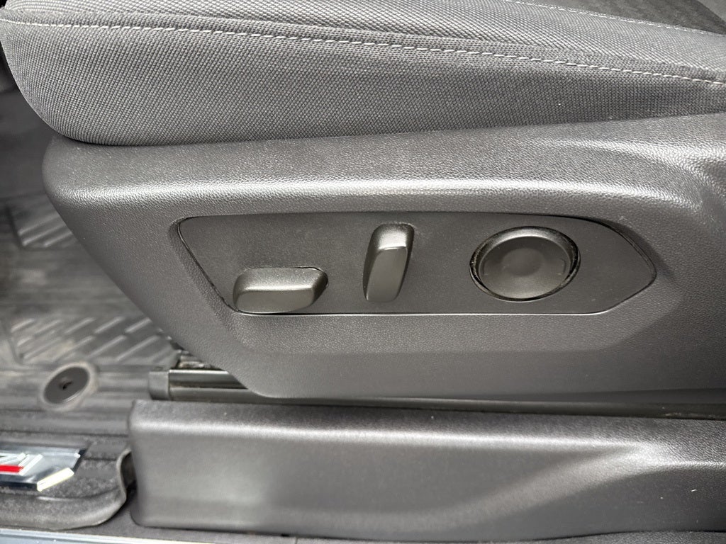 2025 Chevrolet Silverado 2500HD 4WD Crew Cab Standard Bed LT