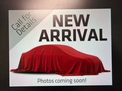 2022 Chevrolet Silverado 1500 4WD Crew Cab Short Bed Custom