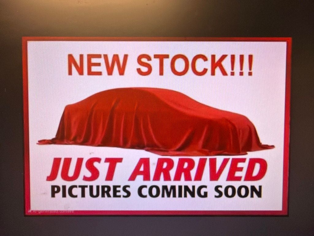 2022 Chevrolet Silverado 1500 4WD Crew Cab Short Bed Custom