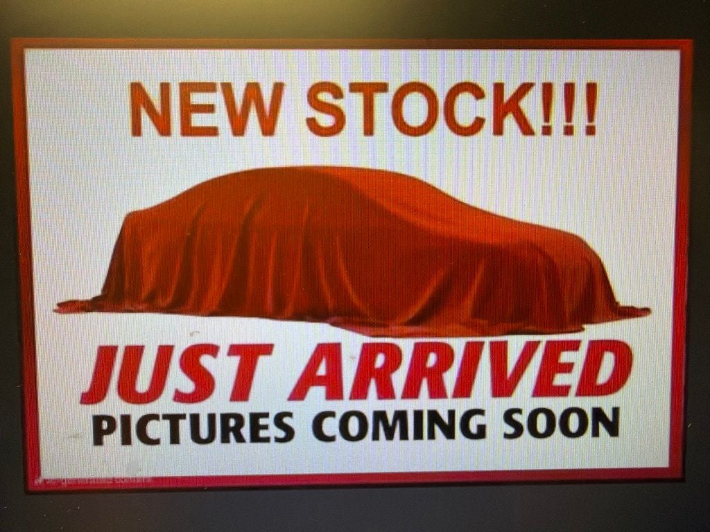 2022 Chevrolet Silverado 1500 4WD Crew Cab Short Bed Custom