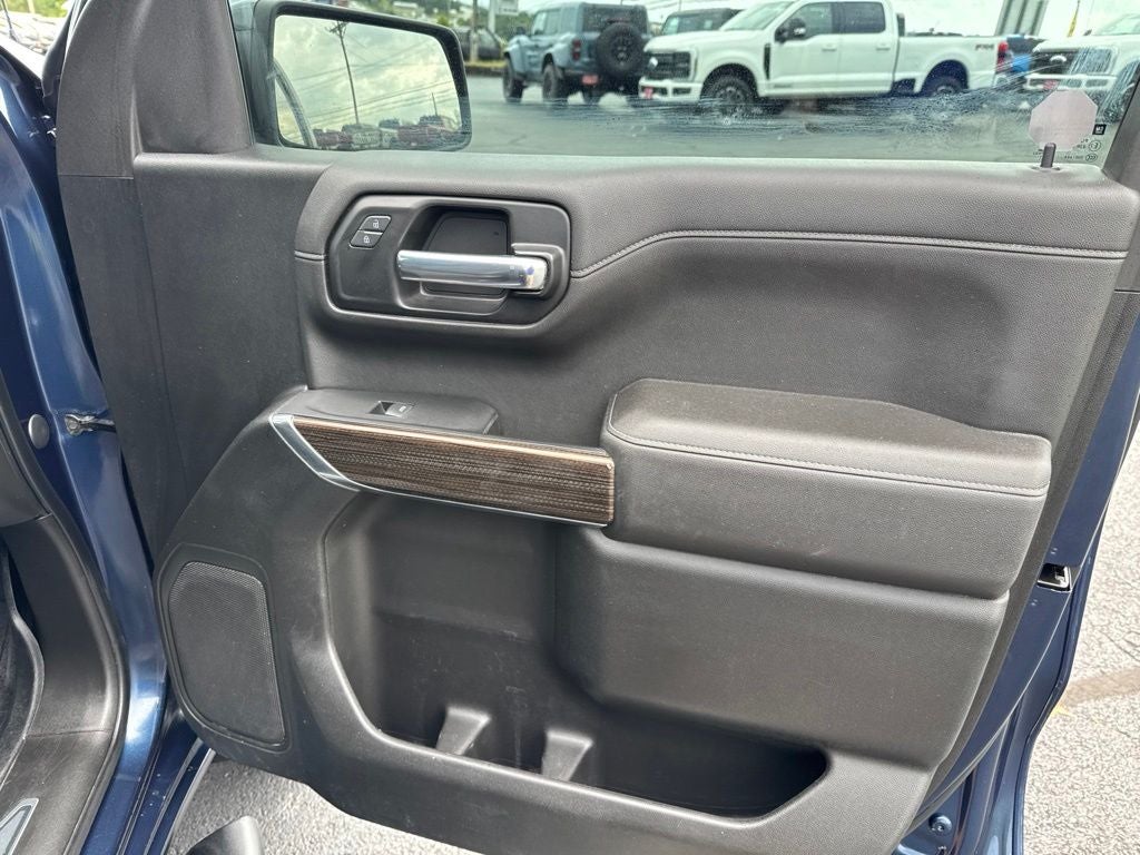 2021 Chevrolet Silverado 1500 4WD Crew Cab Short Bed RST