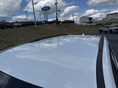 2022 Chevrolet Traverse AWD LT Cloth