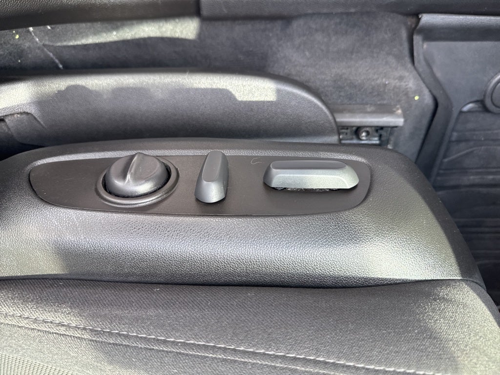 2022 Chevrolet Traverse AWD LT Cloth