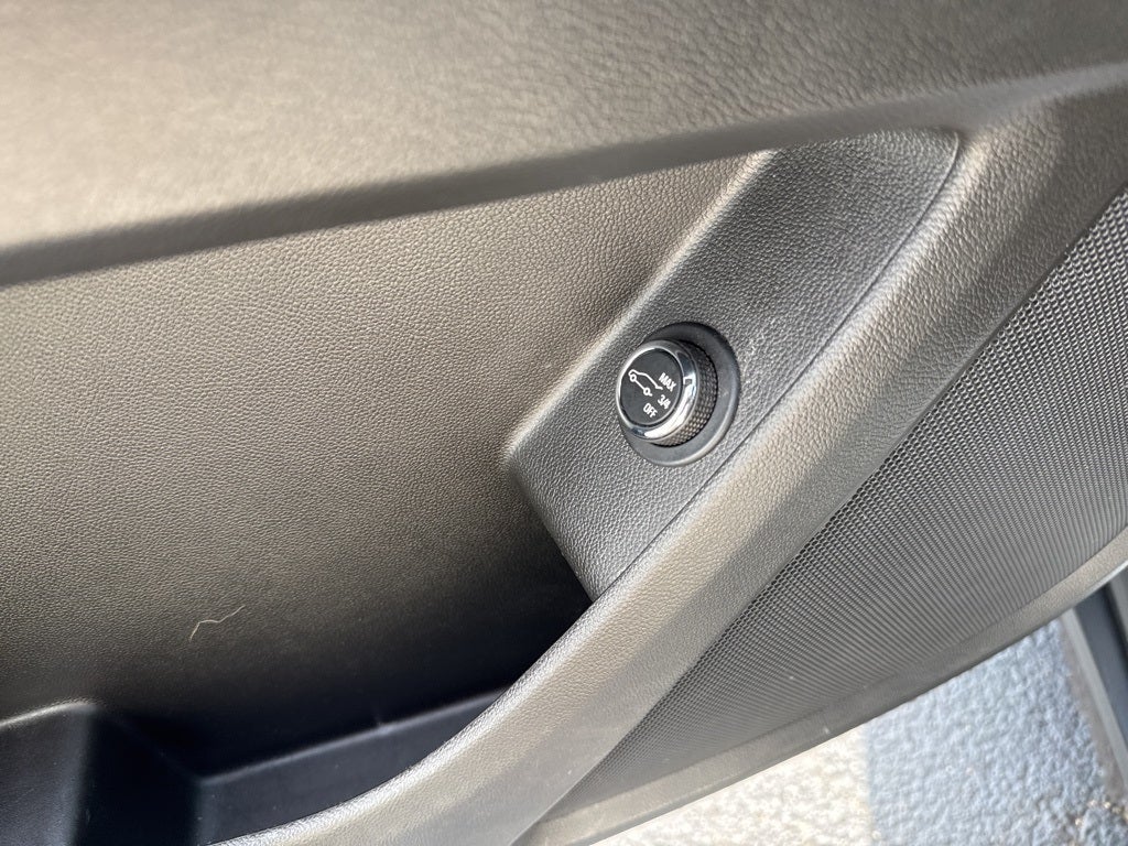 2022 Chevrolet Traverse AWD LT Cloth