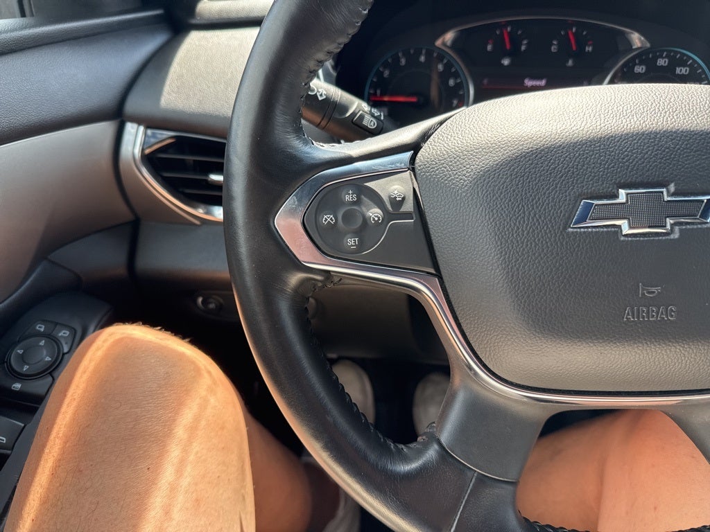 2022 Chevrolet Traverse AWD LT Cloth