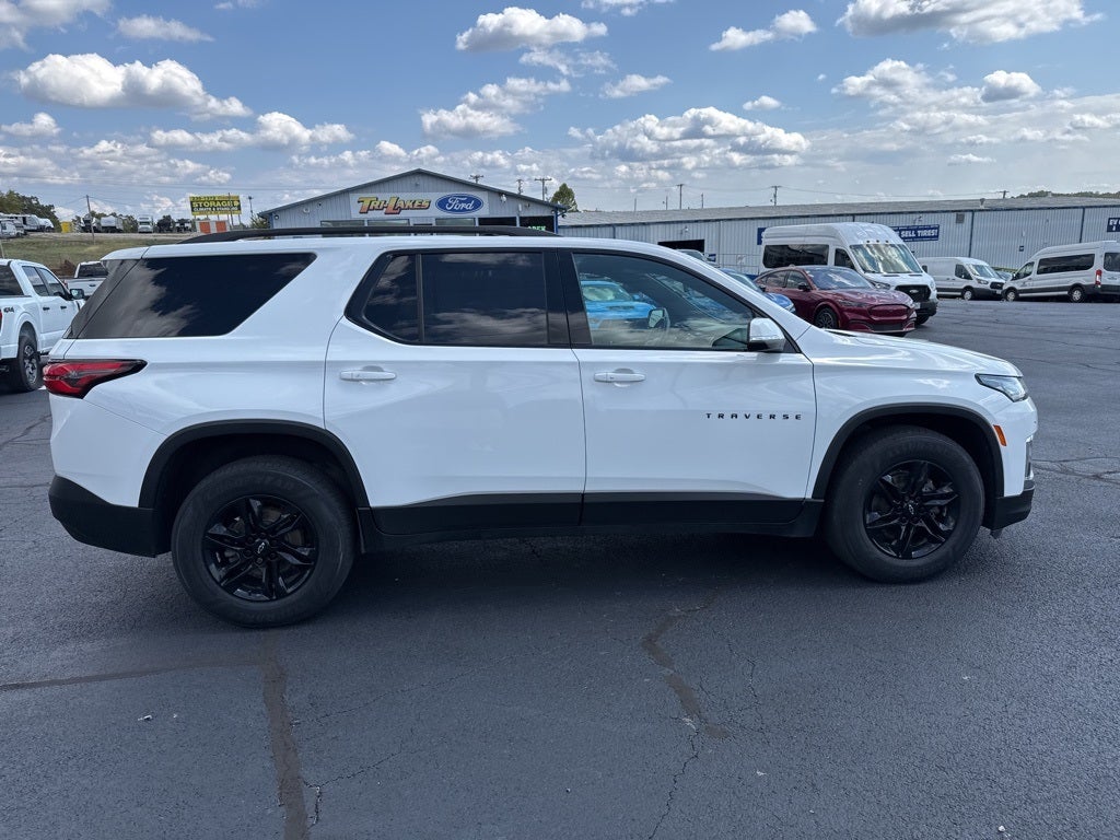 2022 Chevrolet Traverse AWD LT Cloth