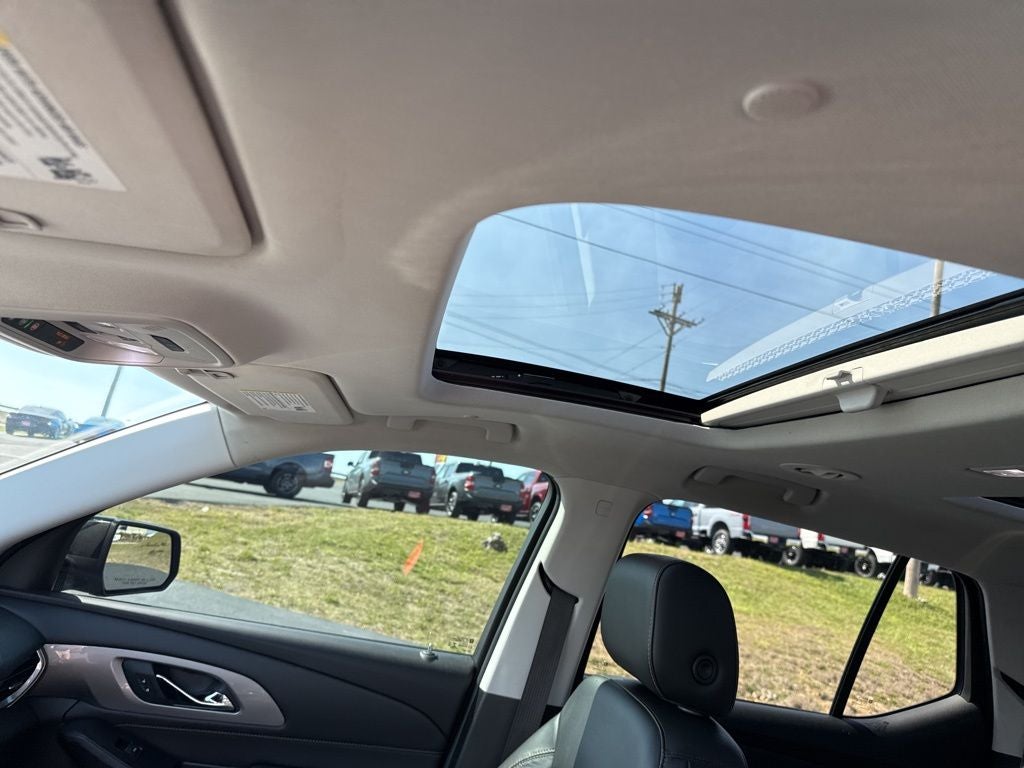 2021 Chevrolet Traverse LT Leather