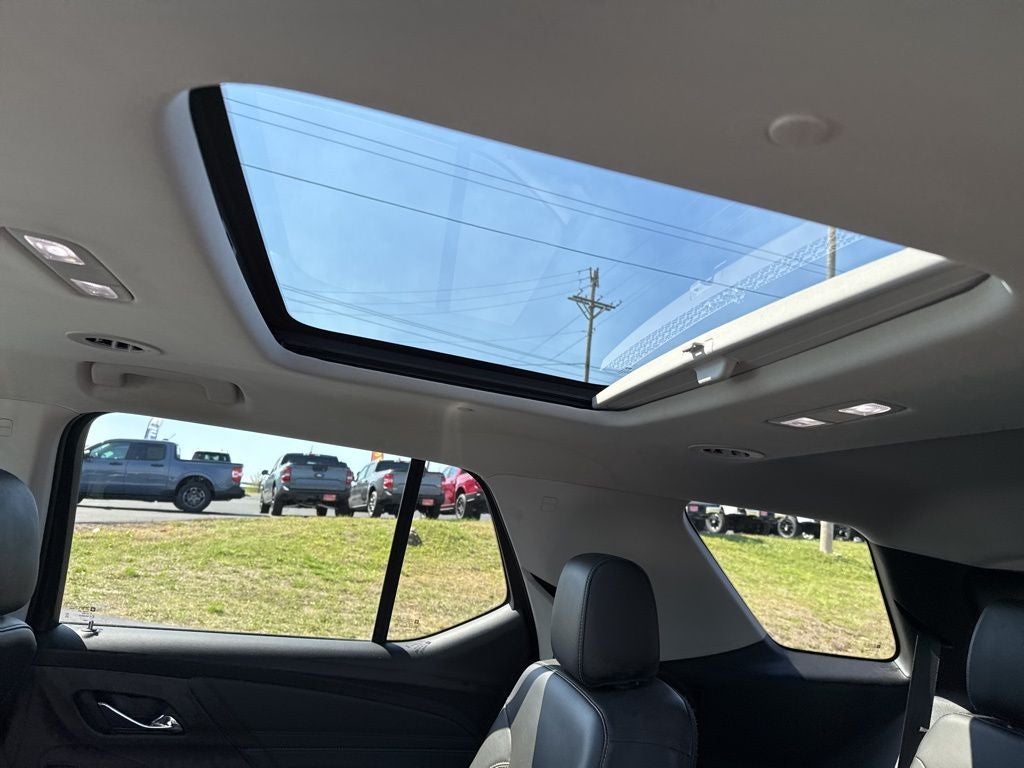 2021 Chevrolet Traverse LT Leather