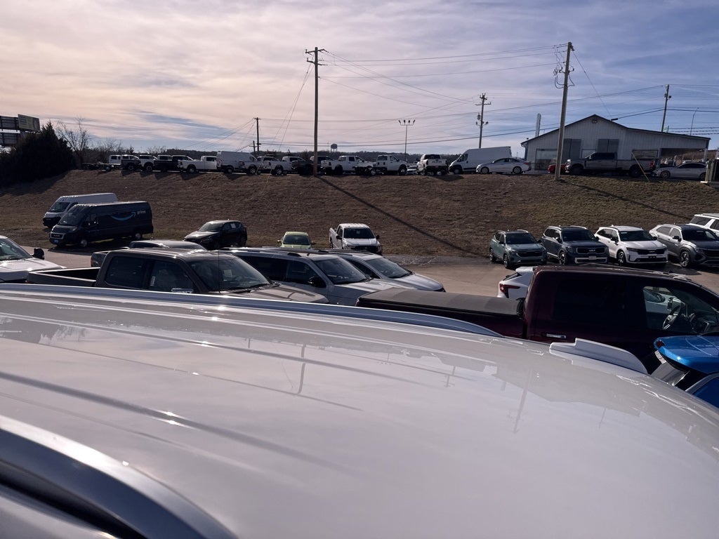 2026 Chevrolet Suburban LS, 4WD