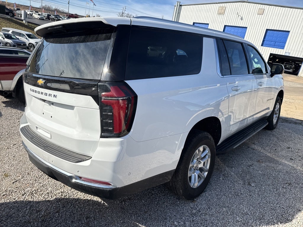 2026 Chevrolet Suburban LS, 4WD