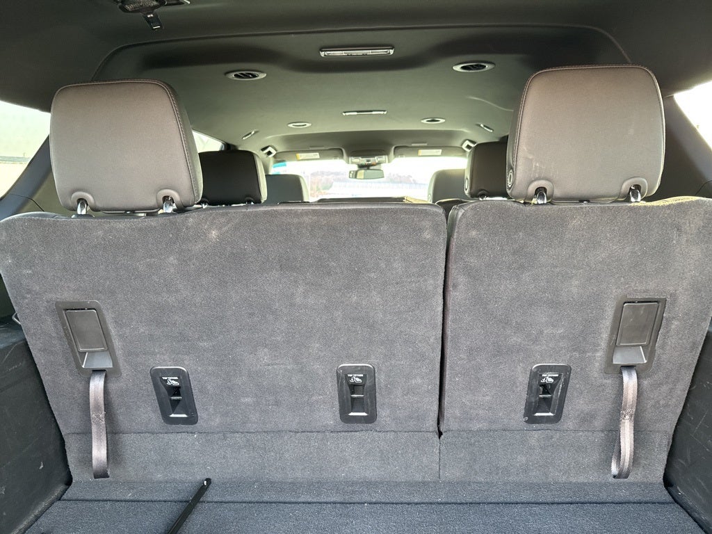 2025 Chevrolet Suburban 4WD Z71