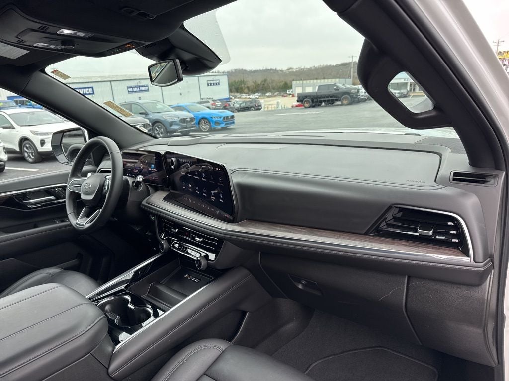 2025 Chevrolet Suburban Z71