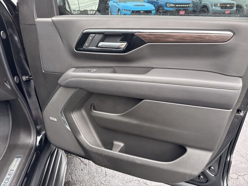 2025 Chevrolet Tahoe 4WD Premier