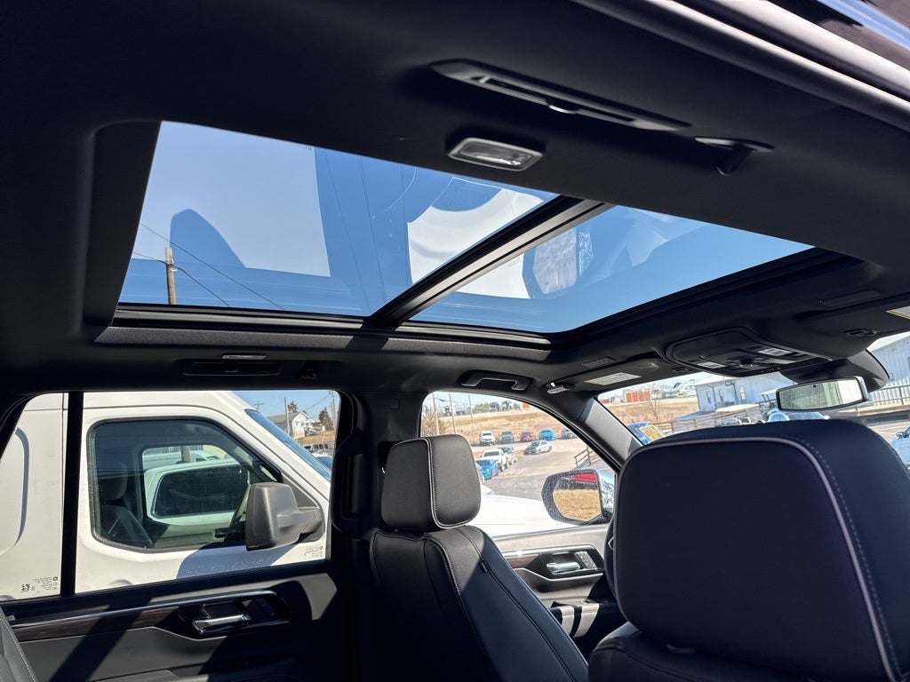 2025 Chevrolet Tahoe 4WD Premier