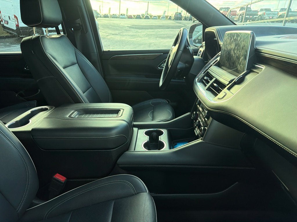 2023 Chevrolet Suburban 4WD Premier
