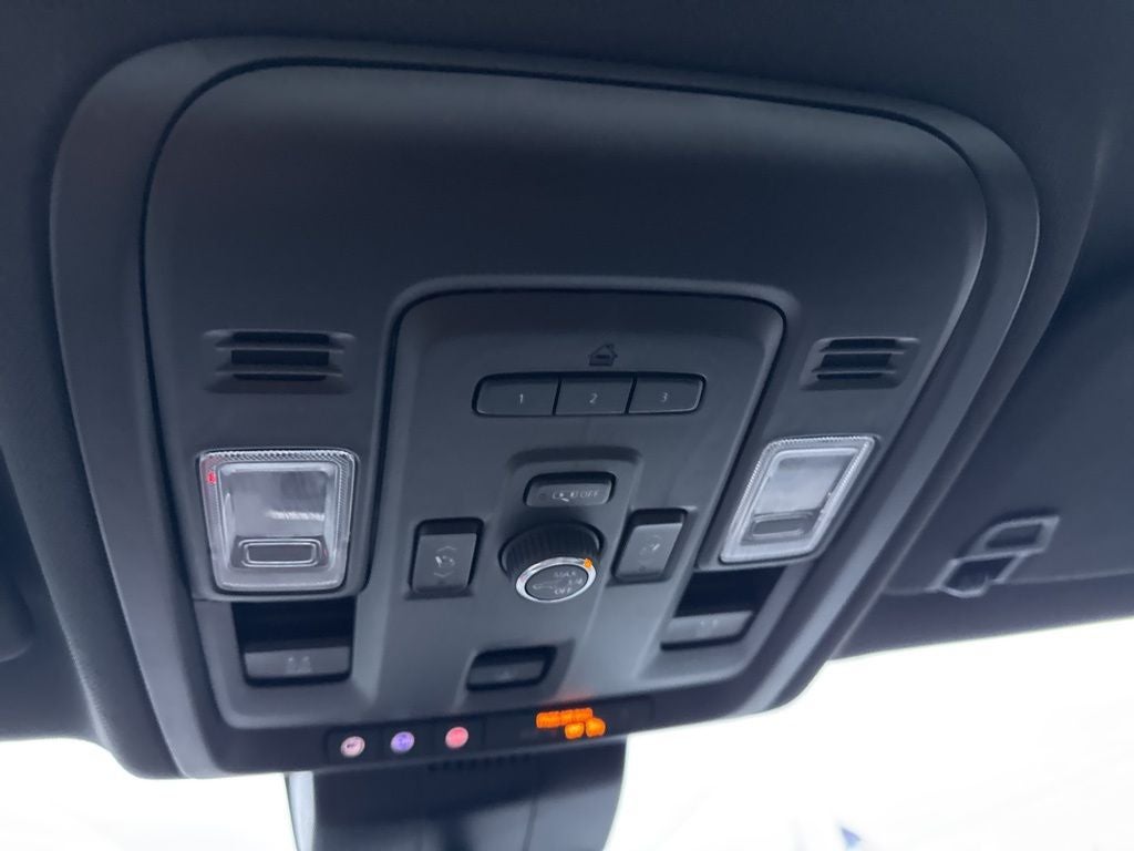 2023 Chevrolet Suburban 4WD High Country