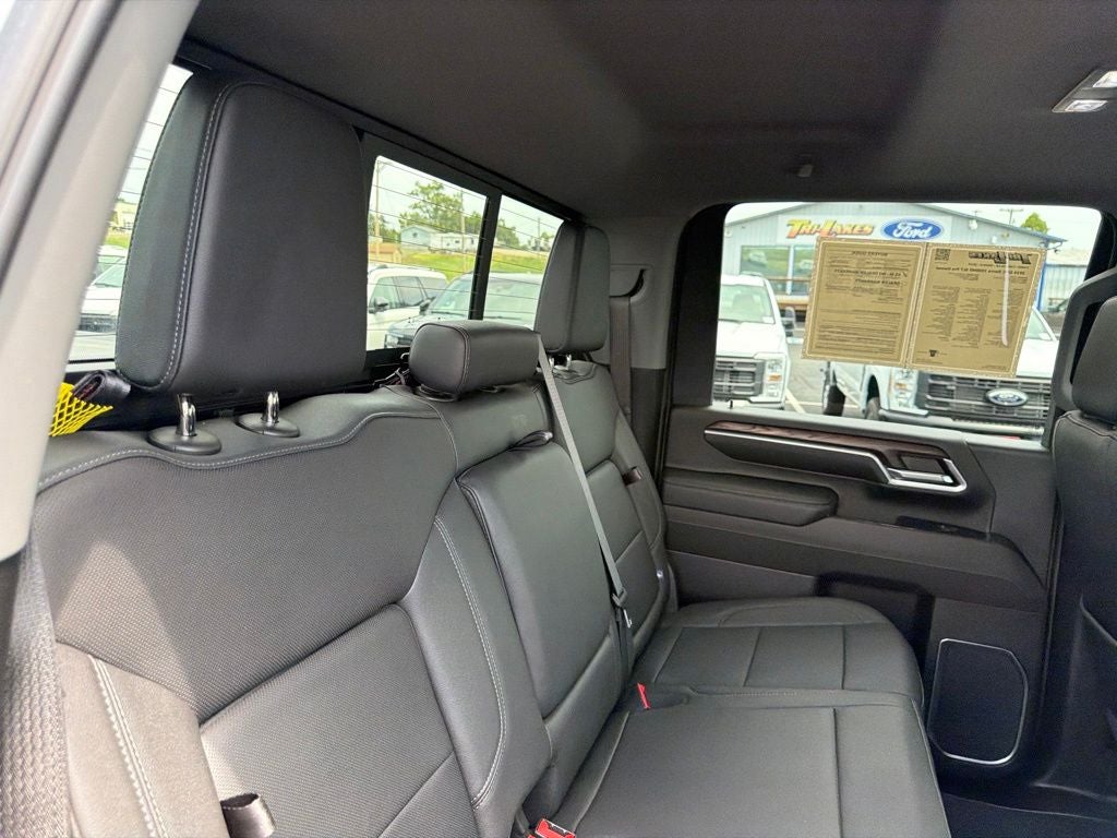 2024 GMC Sierra 2500HD 4WD Crew Cab Standard Bed SLT