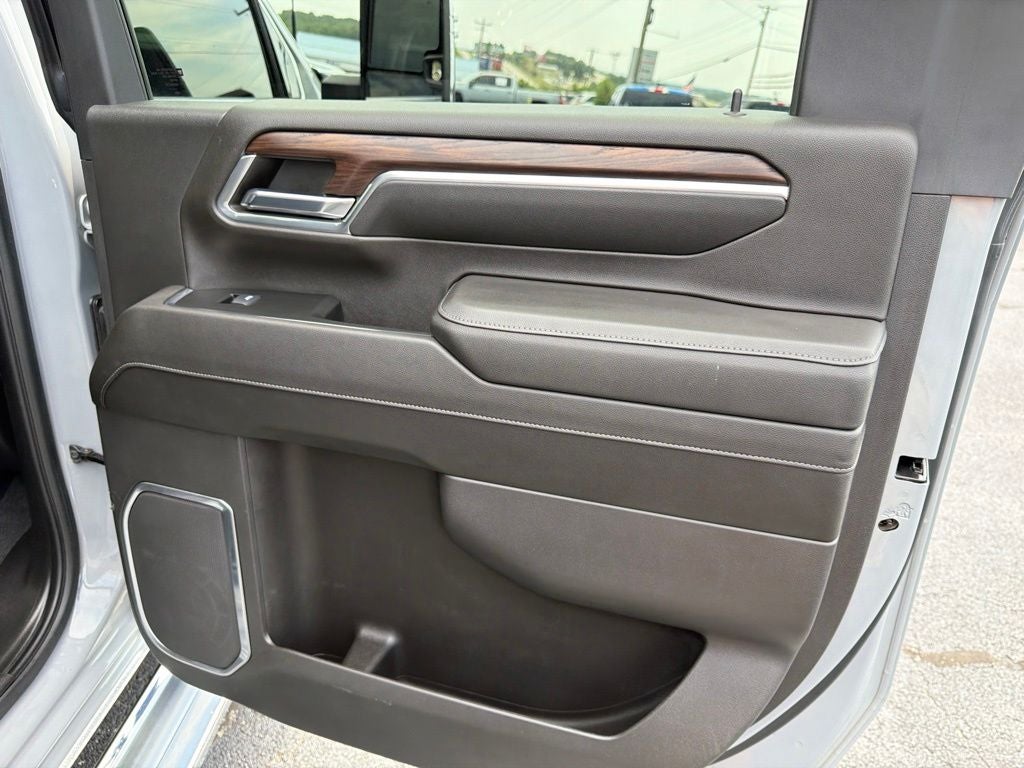 2024 GMC Sierra 2500HD 4WD Crew Cab Standard Bed SLT