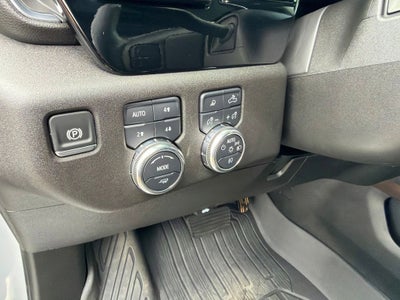 2024 GMC Sierra 2500HD 4WD Crew Cab Standard Bed SLT