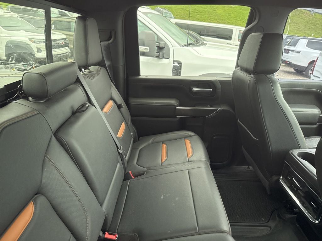 2022 GMC Sierra 2500HD 4WD Crew Cab Standard Bed AT4