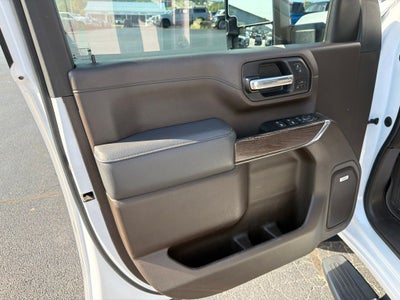 2023 GMC Sierra 2500HD 4WD Crew Cab Standard Bed Denali