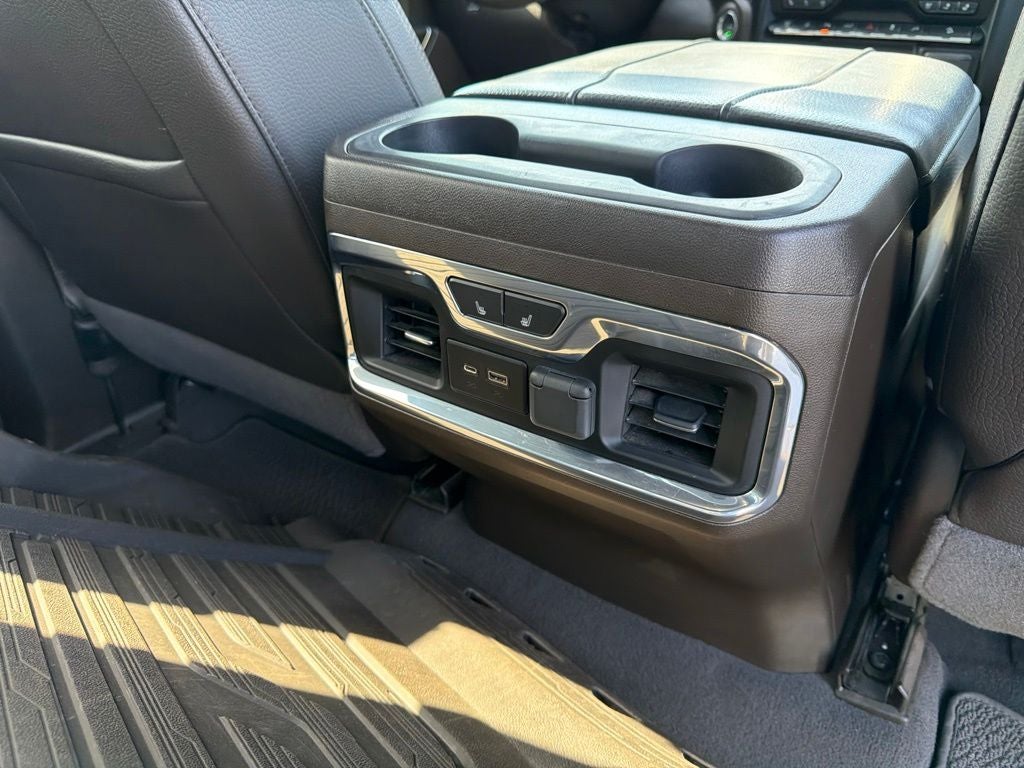 2023 GMC Sierra 2500HD 4WD Crew Cab Standard Bed Denali