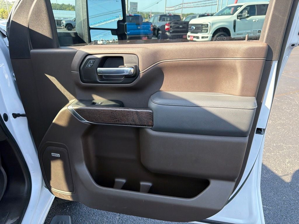 2023 GMC Sierra 2500HD 4WD Crew Cab Standard Bed Denali