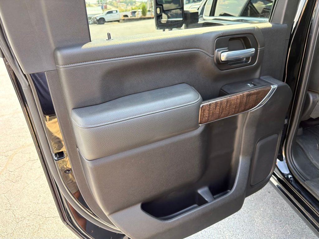 2021 GMC Sierra 3500HD 4WD Crew Cab Standard Bed Denali