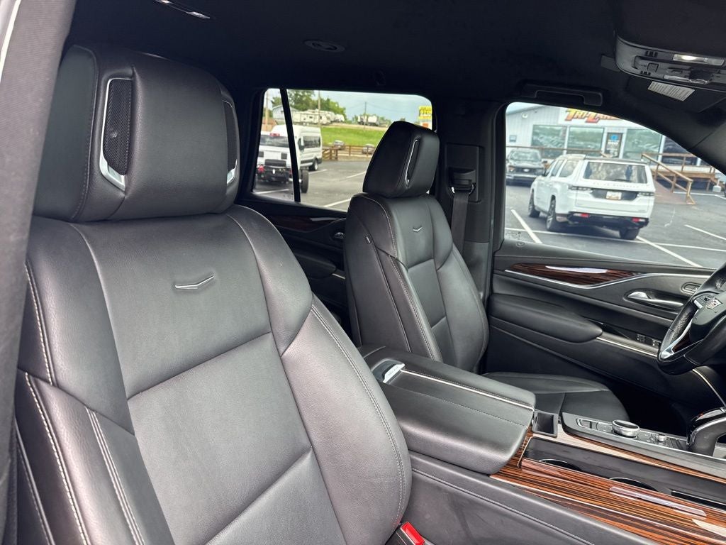 2021 Cadillac Escalade 4WD Luxury