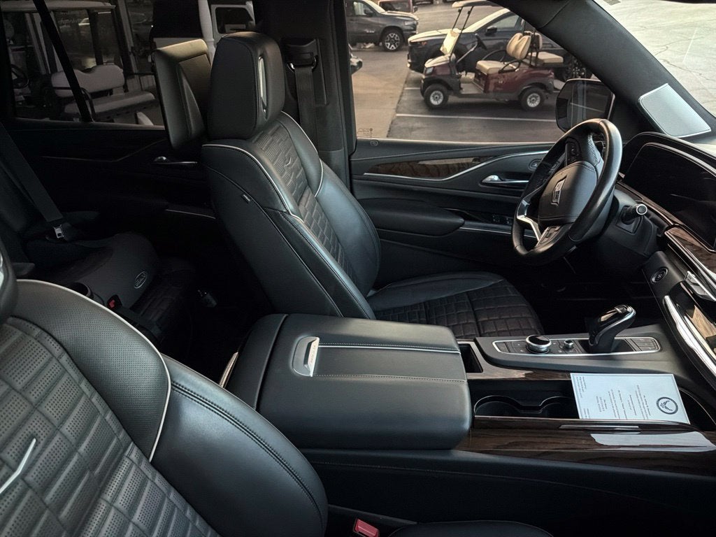 2021 Cadillac Escalade 4WD Sport Platinum