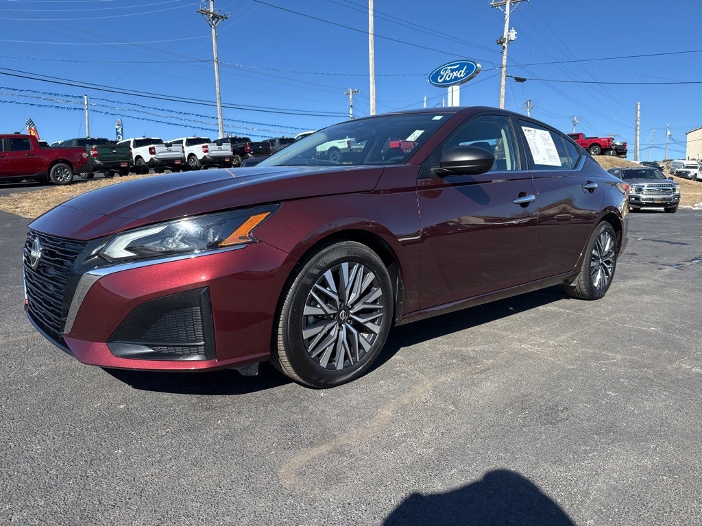 2025 Nissan Altima SV FWD