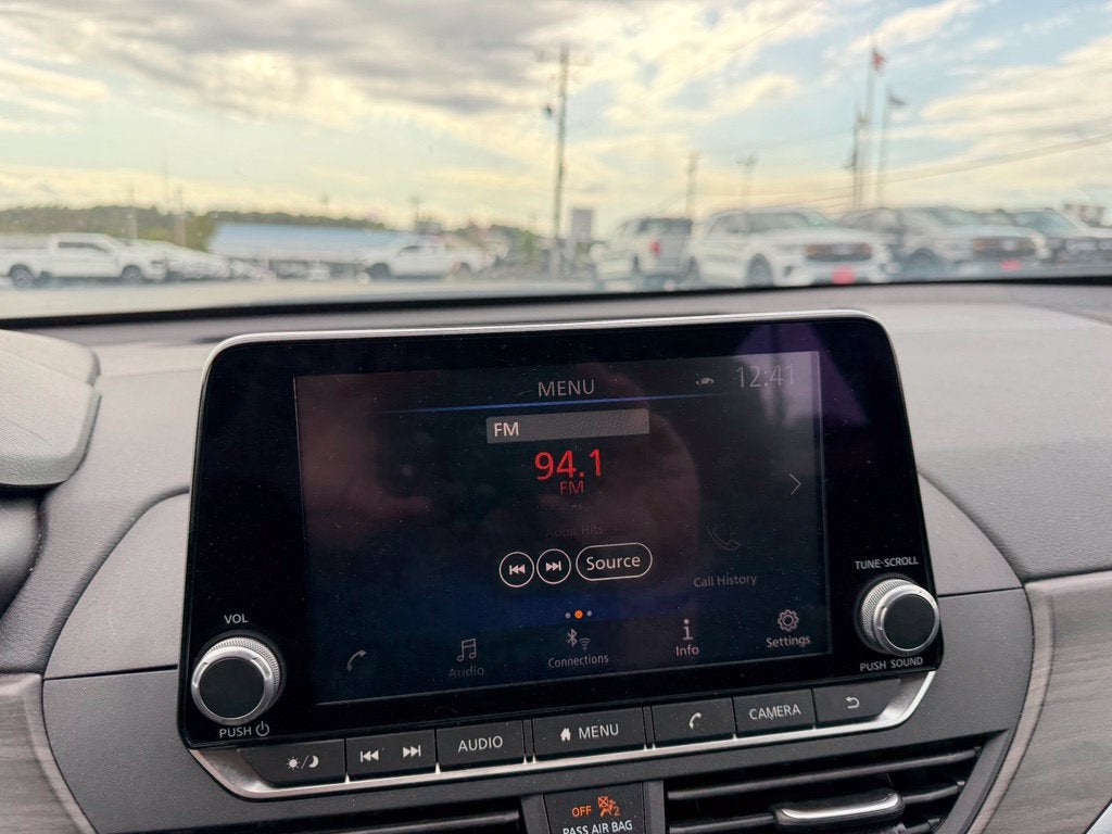 2025 Nissan Altima SV FWD