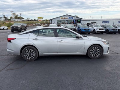 2025 Nissan Altima SV FWD