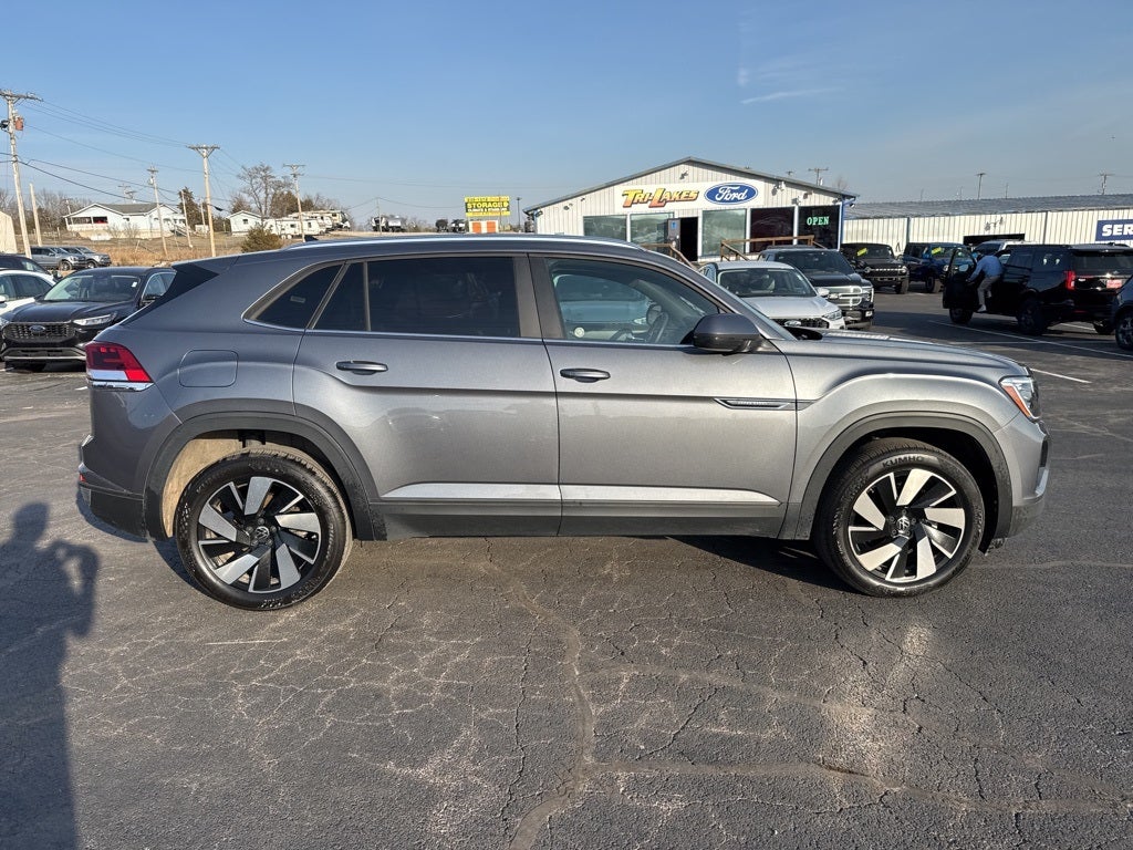 2025 Volkswagen Atlas Cross Sport 2.0T SE w/Technology
