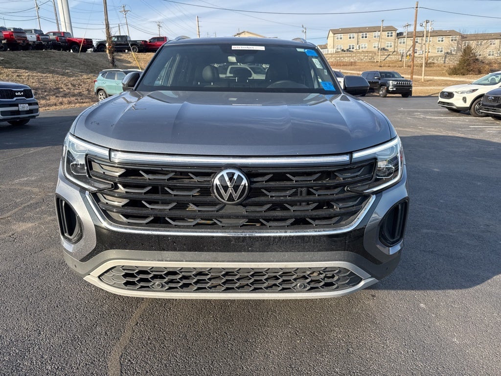 2025 Volkswagen Atlas Cross Sport 2.0T SE w/Technology