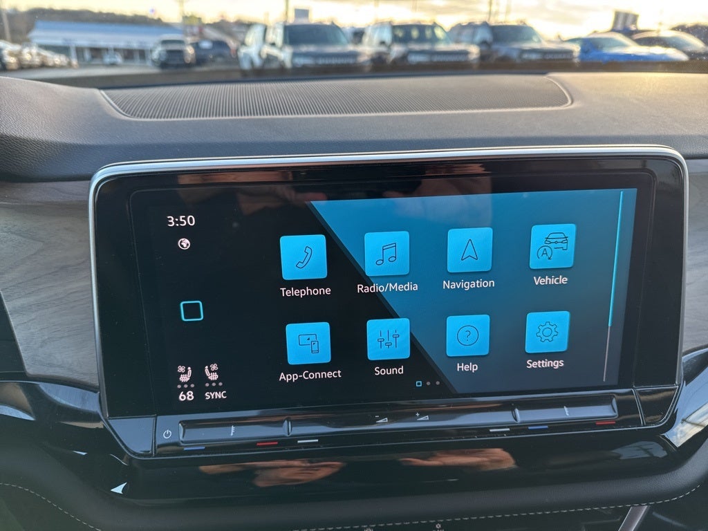 2024 Volkswagen Atlas 2.0T SE w/Technology