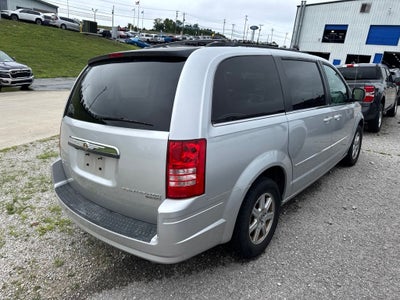 2010 Chrysler Town & Country Touring