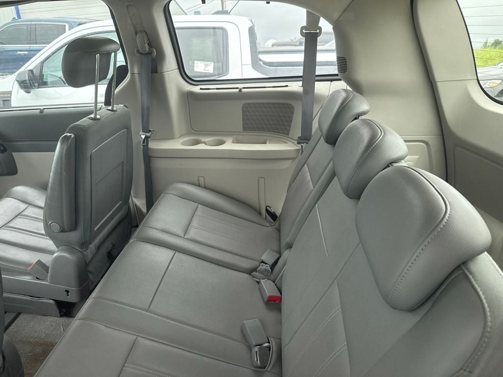 2010 Chrysler Town & Country Touring