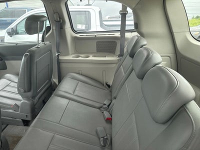 2010 Chrysler Town & Country Touring