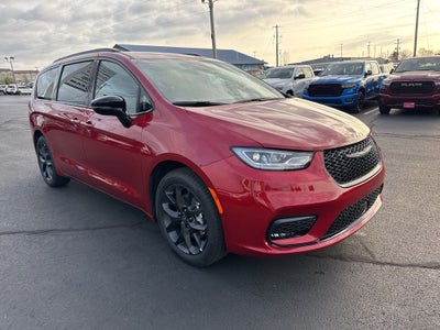 2026 Chrysler Pacifica PACIFICA SELECT