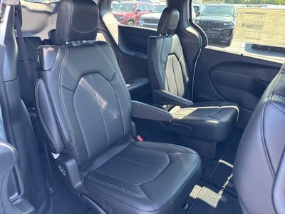 2025 Chrysler Pacifica PACIFICA SELECT