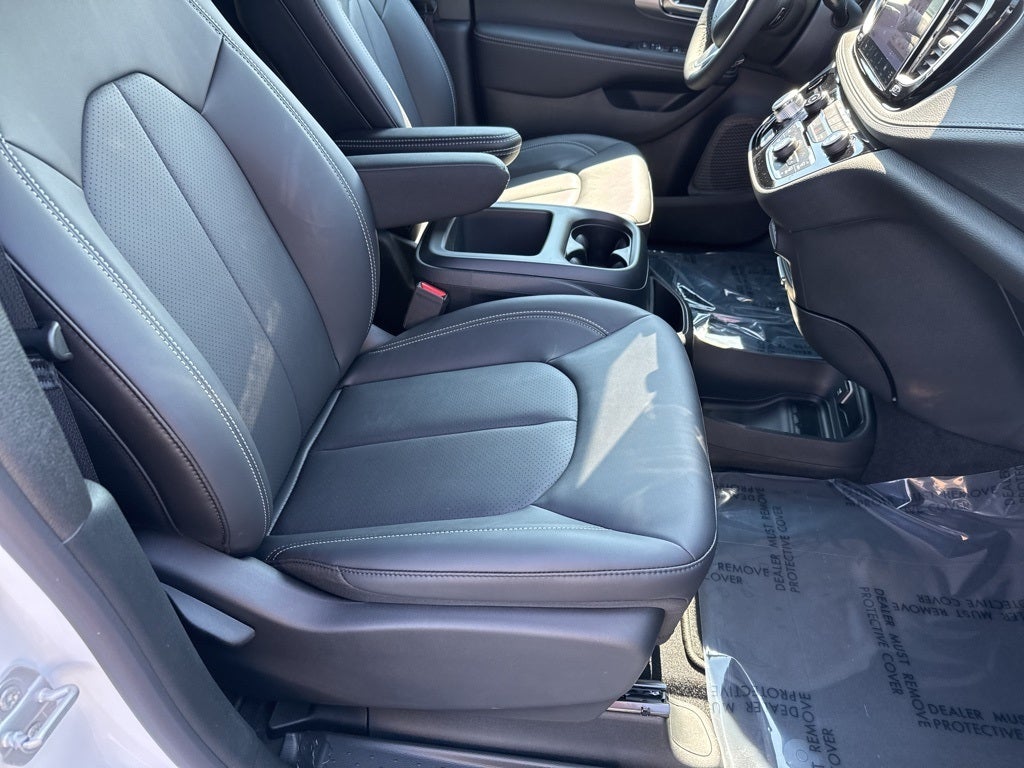 2025 Chrysler Pacifica PACIFICA SELECT